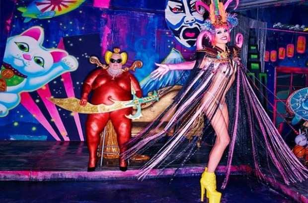 Памела Андерсон полностью разделась ради съемок в журнале «Flaunt» (ФОТО) Памела Андерсон полностью разделась ради съемок в журнале «Flaunt» (ФОТО)