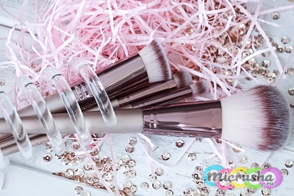 Набор кистей MakeUp Revolution