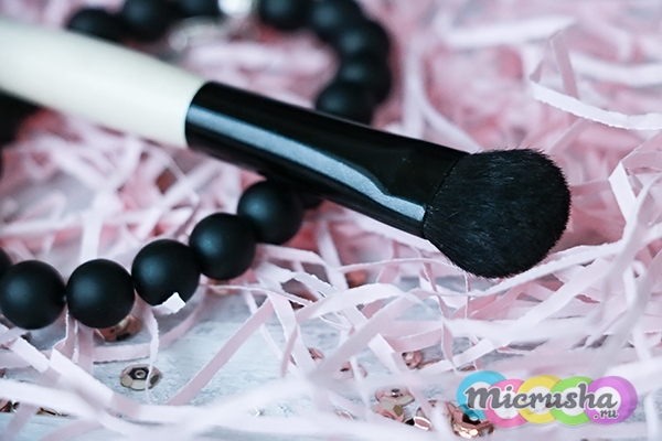 кисть для глаз Bobbi Brown